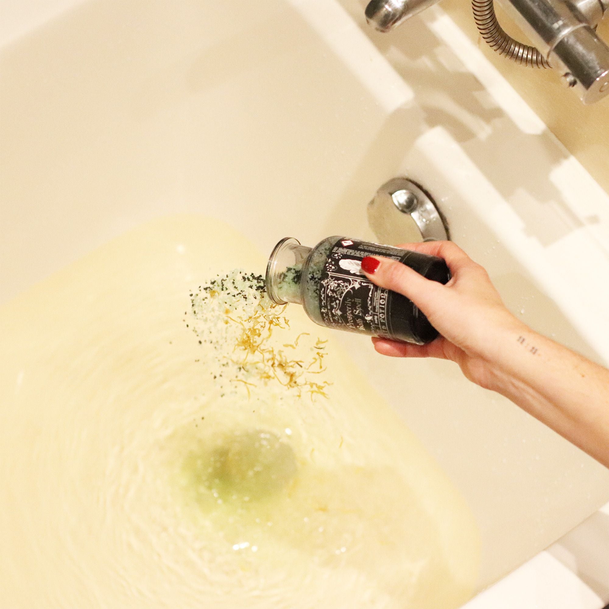 Poción de Hechizo para Baño Bruja Antigua Prosperidad